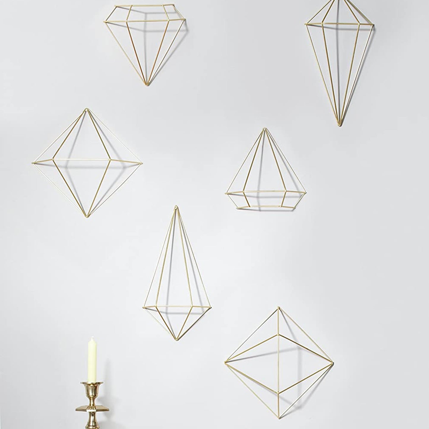immagine-10-umbra-set-6-fioriere-decorative-da-parete-prisma-oro-ean-028295409049