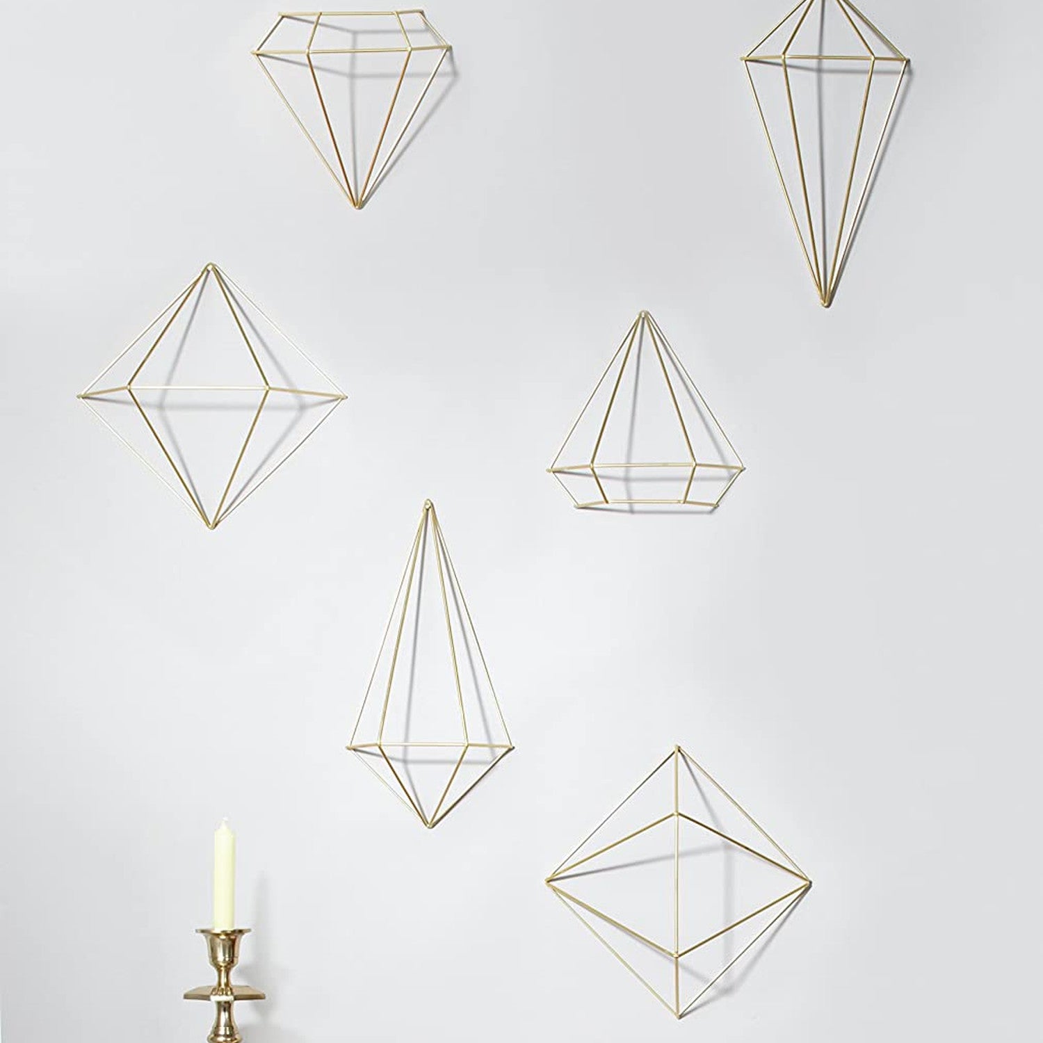 immagine-10-umbra-set-6-fioriere-decorative-da-parete-prisma-oro-ean-028295409049