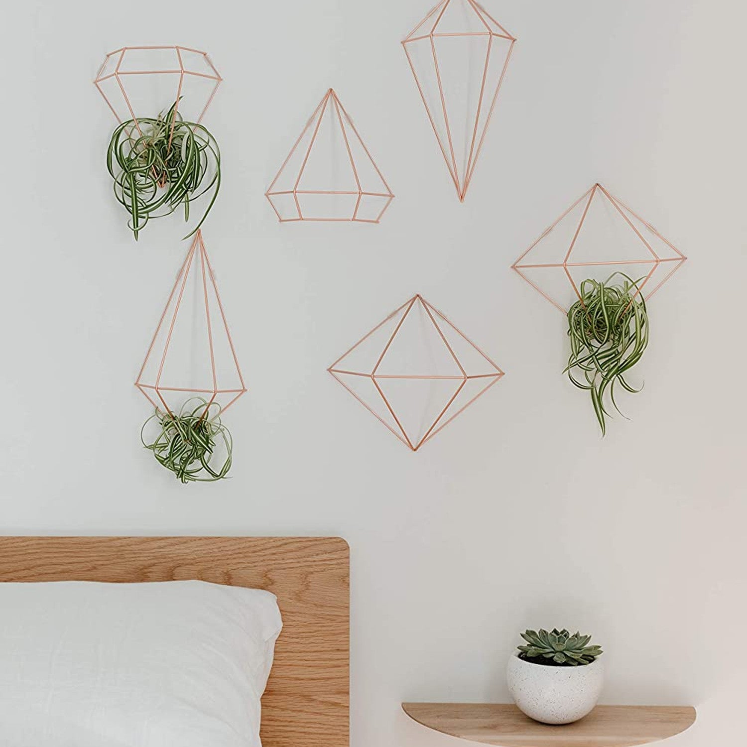 immagine-12-umbra-set-6-fioriere-decorative-da-parete-prisma-rame-ean-028295456463