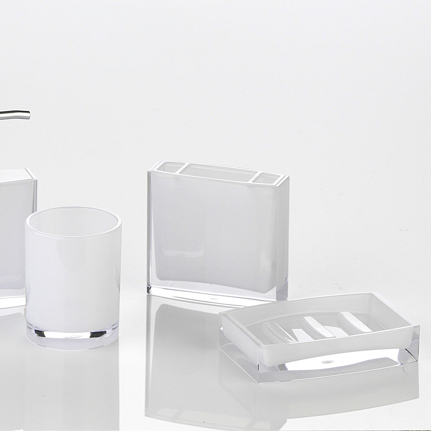 immagine-2-axentia-portasapone-da-bagno-priamos-bianco-ean-4009977886033