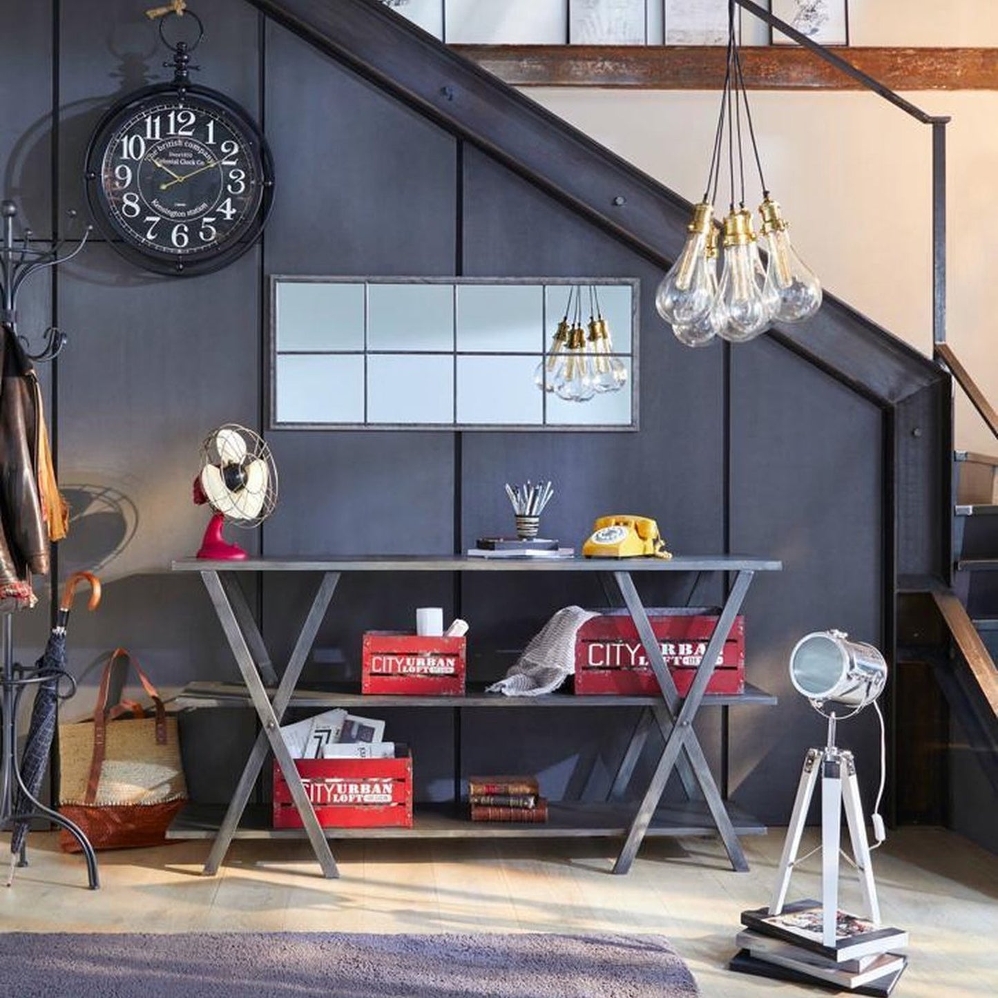 immagine-3-atmosphera-createur-dinterieur-lampada-proiettore-vintage-in-ottone-e-legno-nero-15x68cm-ean-3560238337493