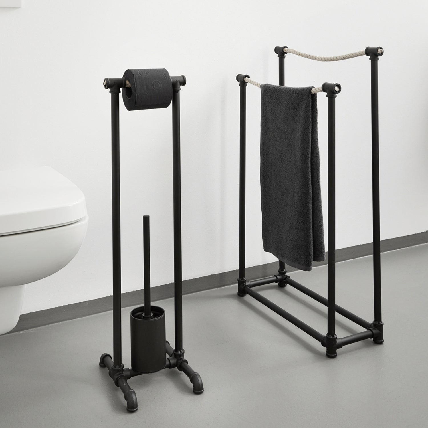 immagine-4-wenko-piantana-porta-scopino-osuna-nero-205x77x25-cm-ean-4008838265017