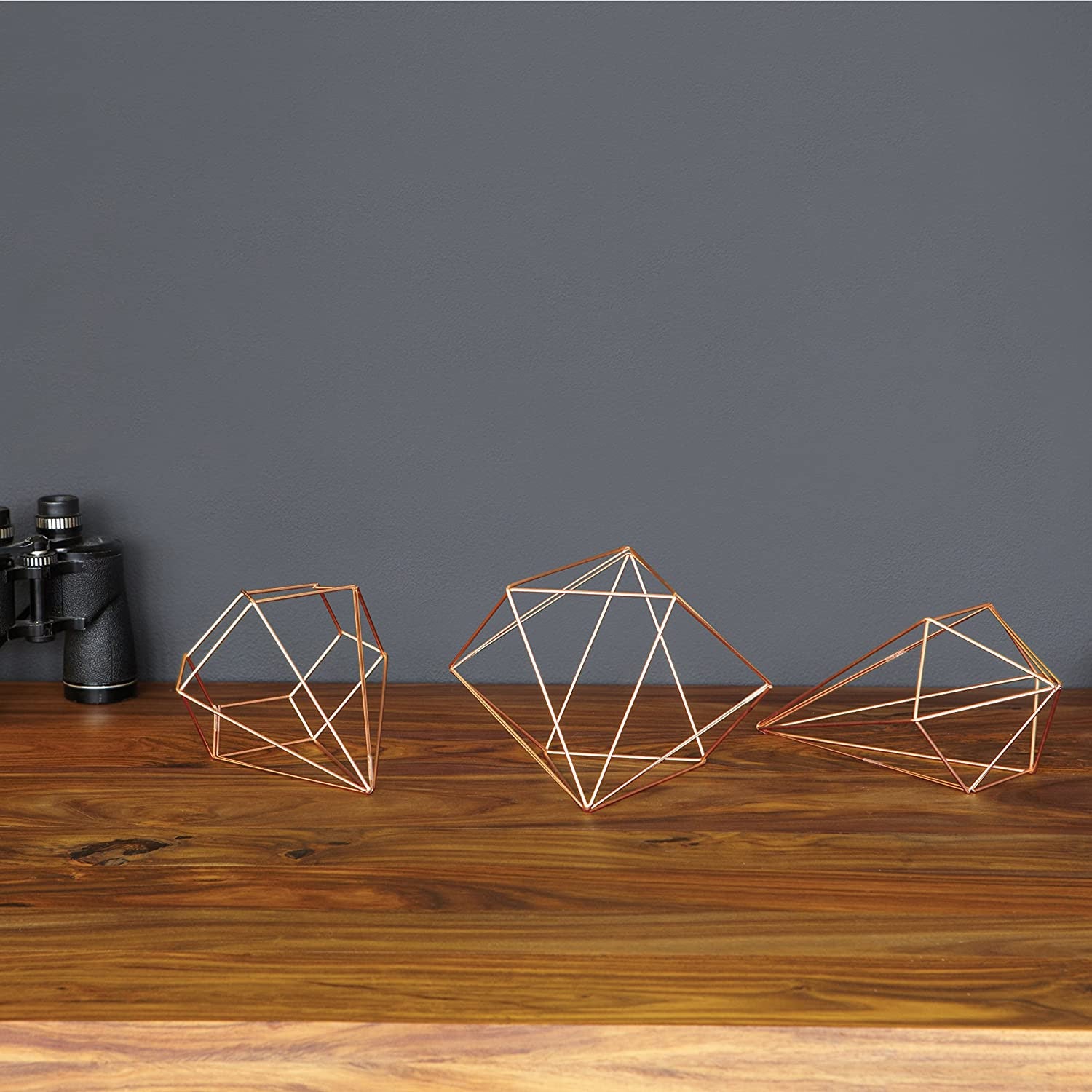 immagine-5-umbra-set-6-fioriere-decorative-da-parete-prisma-rame-ean-028295456463