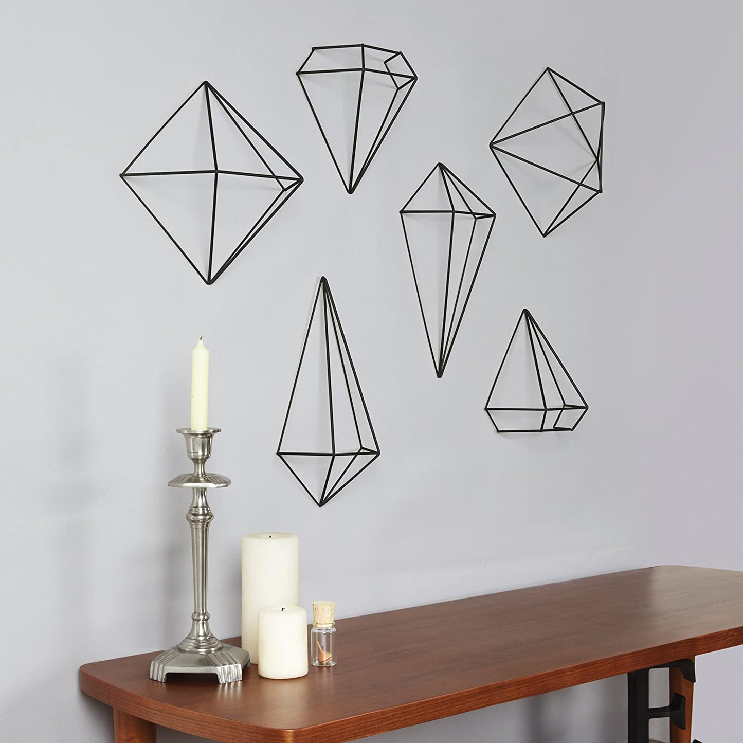 immagine-9-umbra-set-6-fioriere-decorative-da-parete-prisma-nero-ean-028295454155