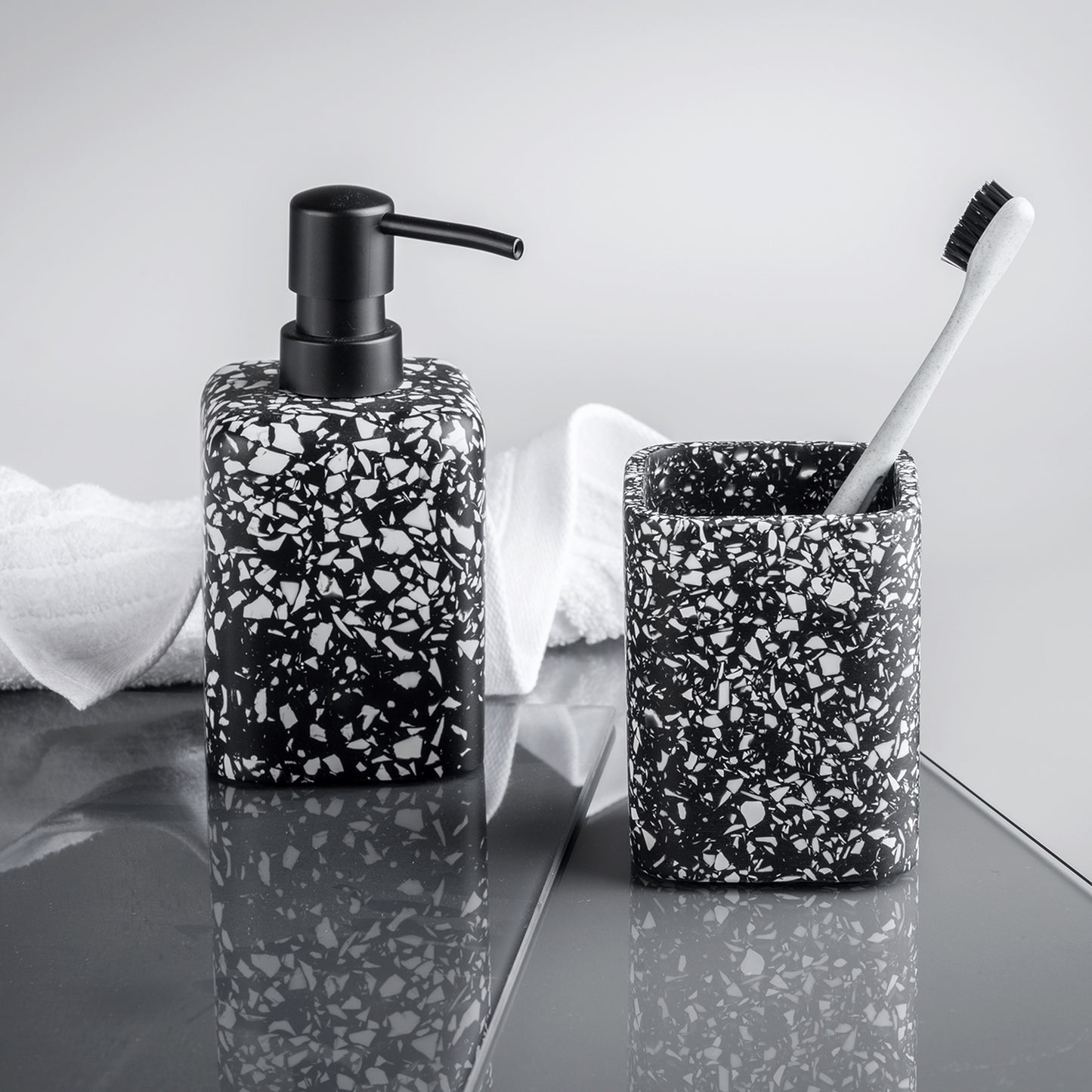 immagine-9-wenko-tazza-spazzolino-da-denti-terrazzo-nero-portaspazzolino-ean-4008838339633